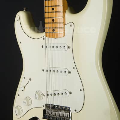 Fender Stratocaster Jimi Hendrix Tribute (COD 2240UG) imagen 8