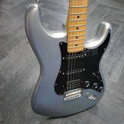 Fender Player Stratocaster HSS with Maple Fretboard 2022 - Silver image 2