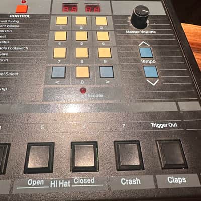 Sequential TOM 4-Voice Drum Machine 1985 - Black image 2