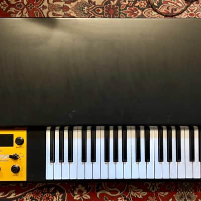 Mellotron M4000D – Factory Custom Black & Gold – Sound Card 02 + Original Box image 1