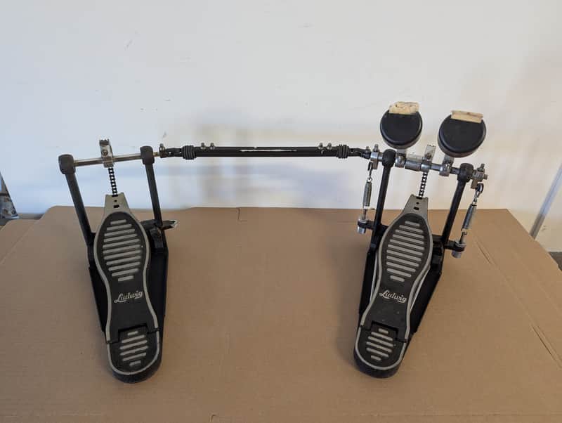 Ludwig 400 series double pedal - Black image 1