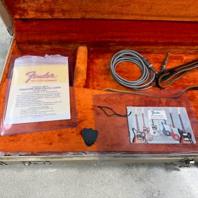 ULTRA RARE 1963-1964 Fender Stratocaster Case and Full case Candy set - strap, polish cloth, hang tags. etc NEAR MINT White Cookies and Cream image 12