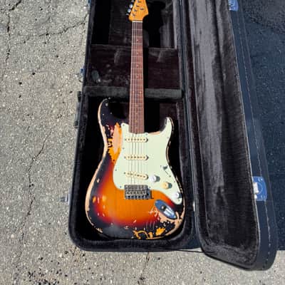 Fender Mike McCready Signature Stratocaster 2023 - Present - 3-Color Sunburst Relic image 10