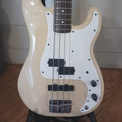 Fender Precision Bass 1983 - Blonde image 6