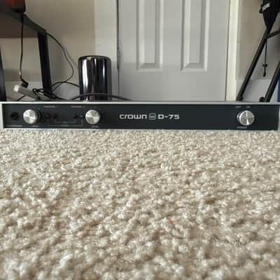 Crown D-75 2-Channel Power Amplifier 1980s - Black image 1