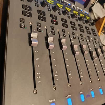 Avid S1 8-Fader EUCON Desktop Pro Tools Control Surface 2023 - Black image 6