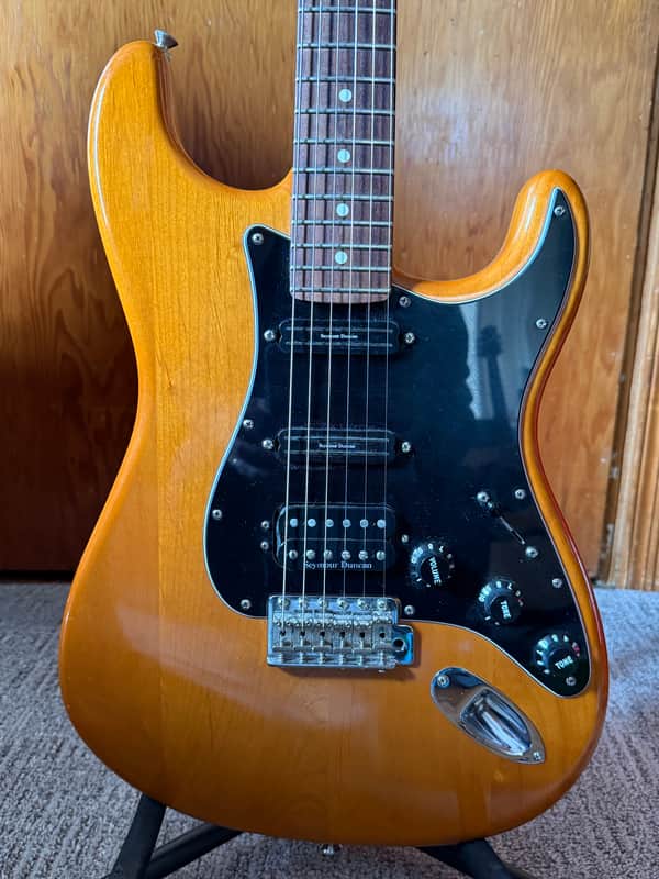 Fender Highway One Stratocaster HSS with Rosewood Fretboard 2003 - Amber - With Hardshell Case