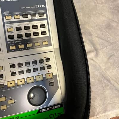 YAMAHA 01X "DIGITAL MIXING STUDIO" - w/ BAG - BEAUTIFUL image 15