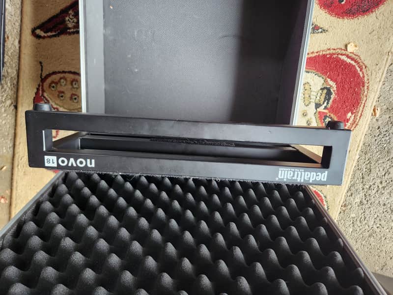 Pedaltrain Novo 18 with Tour Case 2010s - Black