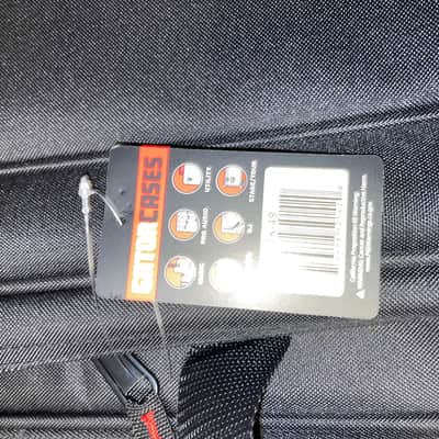 Gator GK-49-GK Semi-Rigid Lightweight 49-Key Keyboard Case 2010s - Black image 4