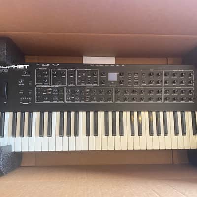 Dave Smith Instruments Prophet Rev 2 8 Voice Sequential