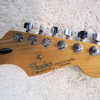 Fender HSS Stratocaster Guitar, 2000. Mexico, Burgundy Finish, Gig Bag, Mint image 3