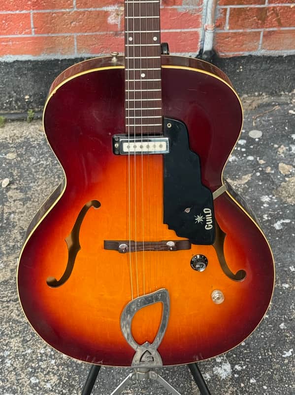 Guild X-50 1969 - a killer guitars as used by Wesley Schultz of the Lumineers ! - Excellent