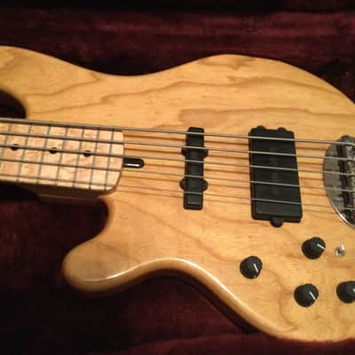 Lakland S 55 L-MN Natural left hand bass image 5