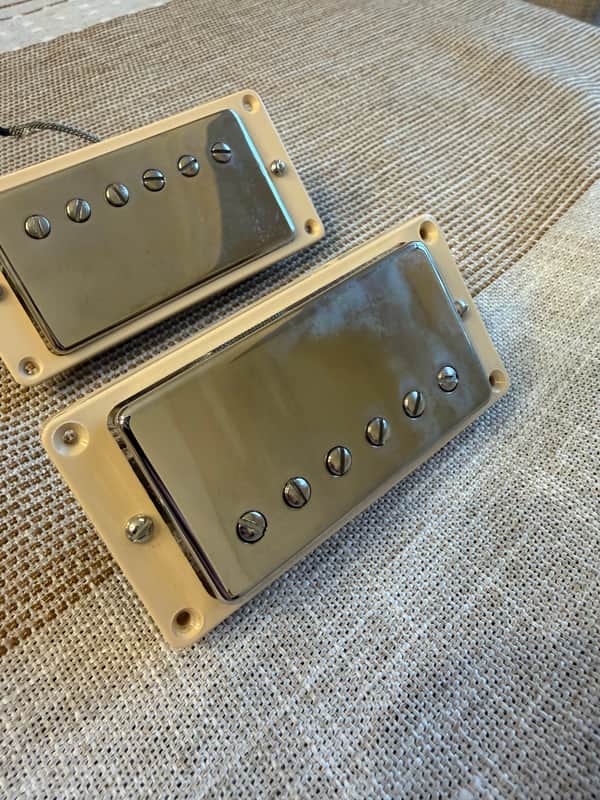 Gibson Burstbucker 1 and 2 Humbucker Pickup Set Cream Rings