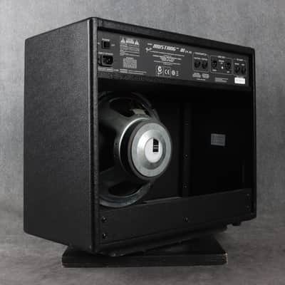 Fender Mustang III V2 Combo Amp - Footswitch - 2nd Hand image 5