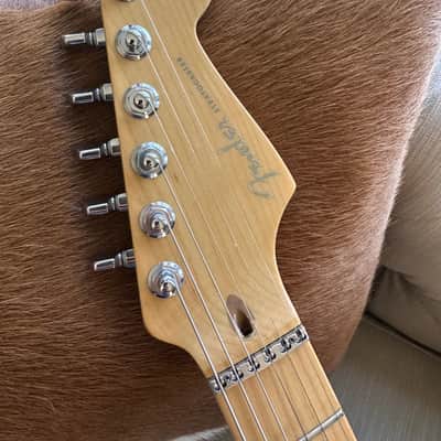 Fender 50th Anniversary American Deluxe Stratocaster 2004 - Sunburst image 6