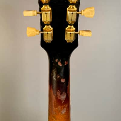 Gibson J-185 1953 - Sunburst image 17