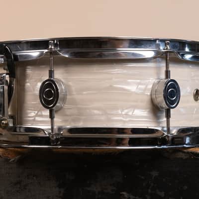 Pacific CX 5x14 White Marine Pearl Snare Drum image 4