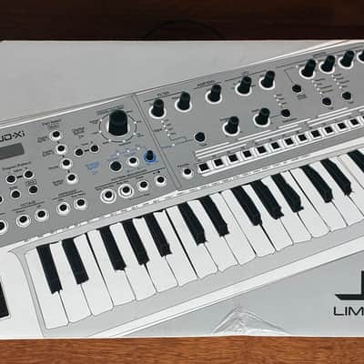 Roland JD-Xi 37-Key Analog/Digital Crossover Synthesizer 2015 - Present - White image 6