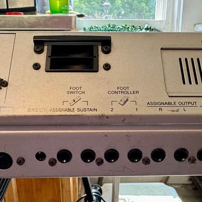 Yamaha Motif 7 Keyboard Synthesizer Workstation image 6