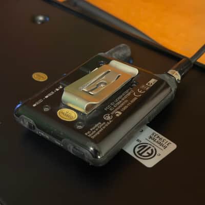 Line 6 Relay G90 Guitar Wireless System Receiver and Transmitter | Black image 4