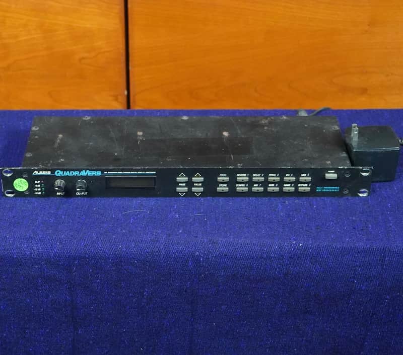 Alesis QuadraVerb 20k Bandwidth Simultaneous Digital Effects