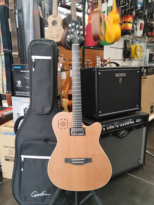 Godin A6 ULTRA - Natural image 1