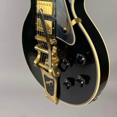 Gibson Les Paul Custom 57 re-issue - Black Triple Pickup with Bigsby, Cert, Original case and case candy. image 3