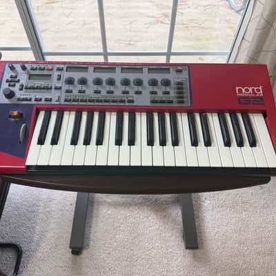 Nord Modular G2 37-Key Synthesizer 2004 - 2009 - Red
