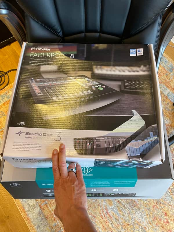 PreSonus FaderPort 8 USB DAW Control Surface 2017 - Present - Black image 1