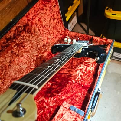 Fender strat, sunburst finish Hss pickups Dimarzio humbucker sounds great image 4