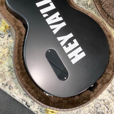 PROTOTYPE 2024 Gibson Charlie Starr Les Paul Junior Ebony - Used in Gibson's Video image 9