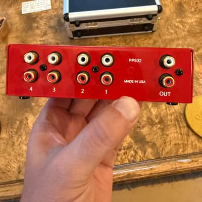 Bellari PP532 Passive Preamp source selector 2023 - Red image 2