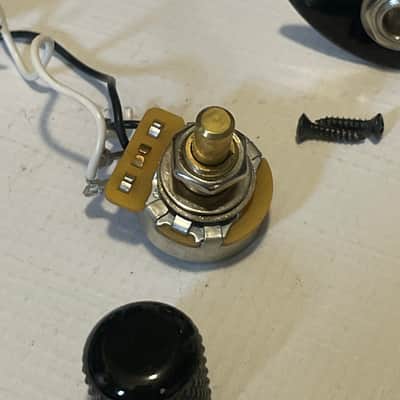 2008-09 Charvel USA San Dimas 2H Factory Wiring Harness Electronics CTS Volume Pot, Switch, Knob image 5