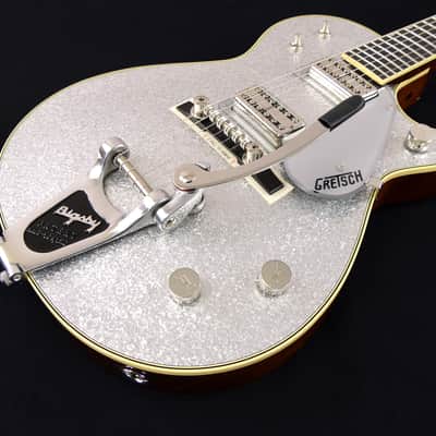 Gretsch G6129T-59 Vintage Select '59 Silver Jet with Bigsby 2025 - Silver Sparkle image 6