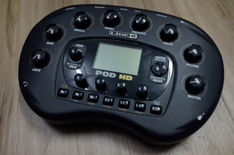 Line 6 POD HD Multi-Effect and Amp Modeler 2010s - Black image 1
