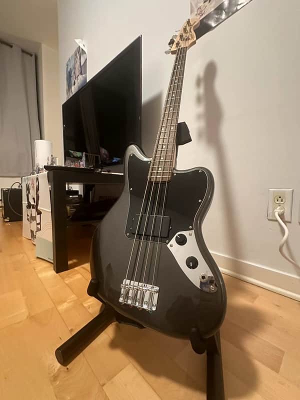 Squier Affinity Jaguar Bass H