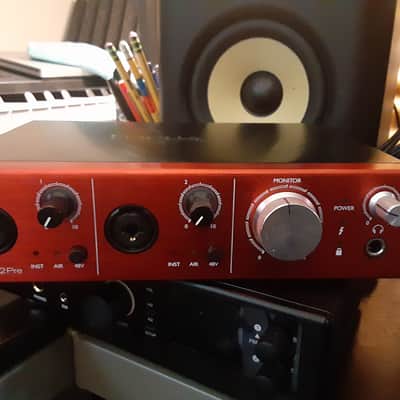 Focusrite Clarett 2Pre Thunderbolt Audio Interface 2018 - Red image 3