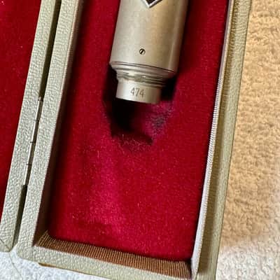 Neumann KM 84 Small Diaphragm Cardioid Condenser Microphone 1966–67 - Nickel image 3