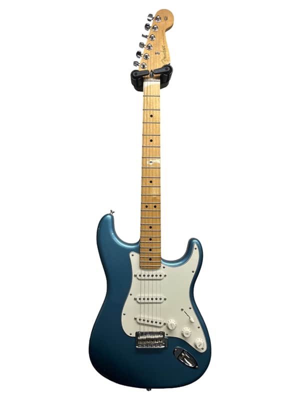 Fender Player Stratocaster with Maple Fretboard 2018 - 2024 - Tidepool image 1