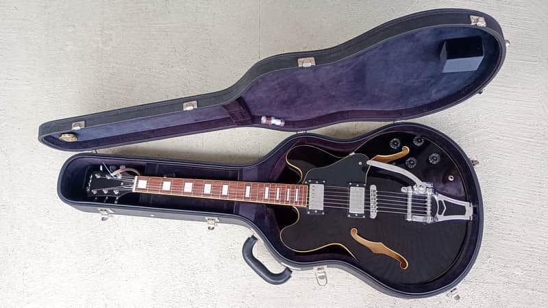 Höfner Hollowbody hard case for ES-335 style guitars * Rare model made in Germany * build in Hygrometer and Humidifier * image 1