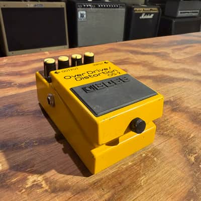 Boss OS-2 OverDrive/Distortion (Silver Label) 1990 - Present - Yellow image 2