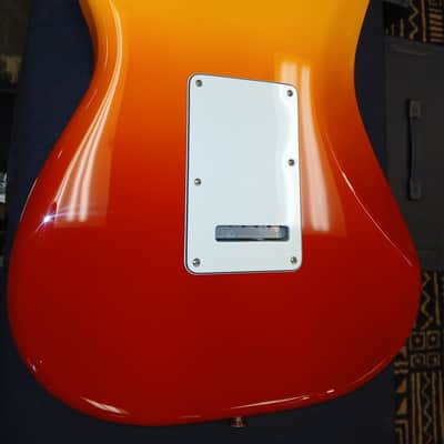 Fender Player Plus Stratocaster with Maple Fretboard 2021 - Present - Tequila Sunrise image 4
