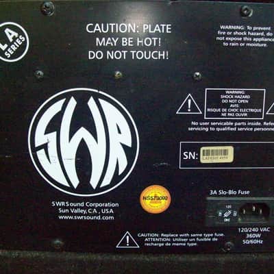 SWR LA Series LA-15 100w Bass Combo Amp 1-15