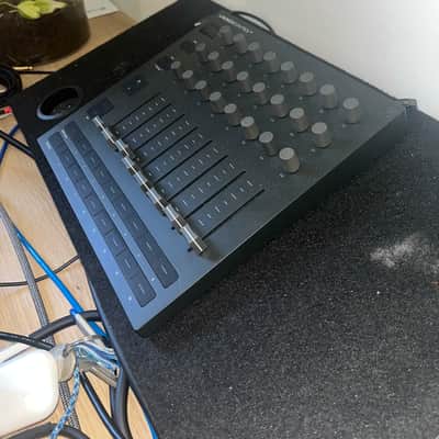 Novation Launch Control XL MK3 MIDI DAW Controller 2025 - Present - Black image 2