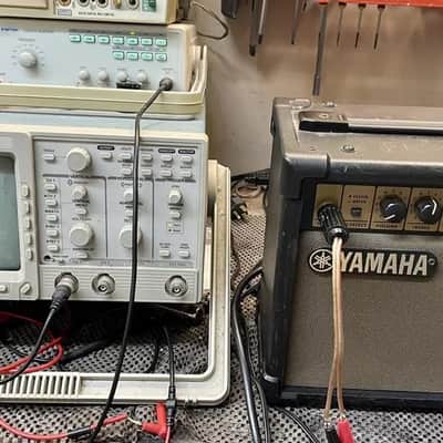 Yamaha GA-10 Guitar Amplifier 10W Solid State Portable Practice Amp - Tested & Sounds Great image 2