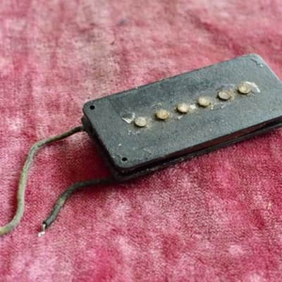 Vintage 1959 Fender PRE-CBS Jazzmaster Black Bobbin Pickup North Facing Magnet image 6