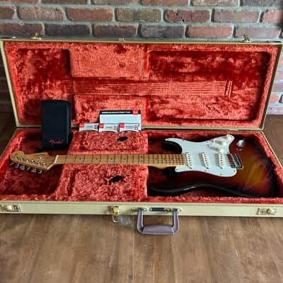 Fender American Deluxe *Strat Plus* 2013 Maple Fretboard - Mystic 3-Color Sunburst image 1