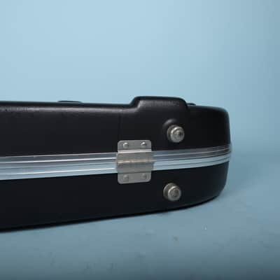 Fender 2000s Electric Guitar Molded Hardshell Case Stratocaster Telecaster image 9